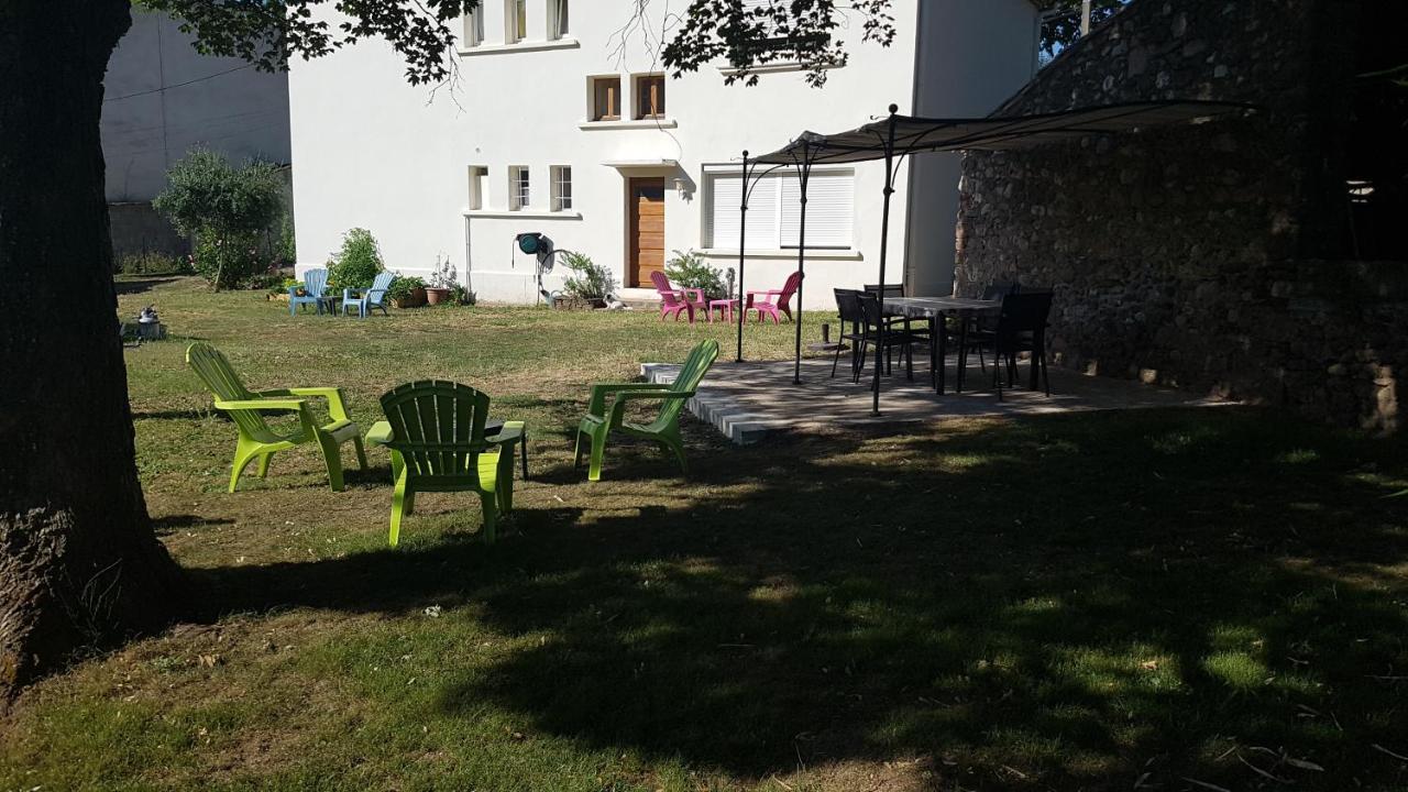 Bed and Breakfast Les Belles Nuits Le Bousquet-d'Orb Exterior foto
